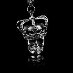crown-skull-necklace-954_240x.