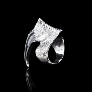 Dragon Claw Ring - Ring