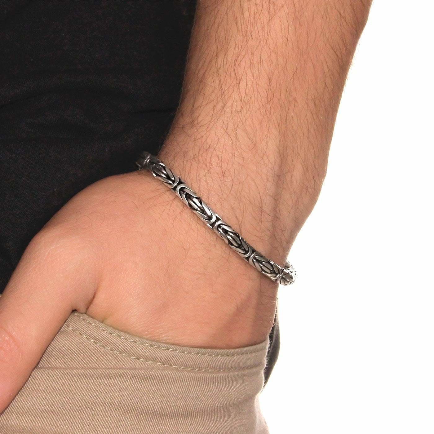 Men's Sterling Silver Ivy Rimmed Curb Chain Bracelet - Jewelry1000.com | Mens  bracelet silver, Bracelets for men, Sterling silver mens