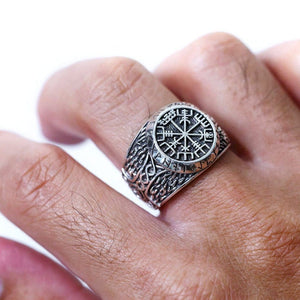 925 Sterling Silver Vegvisir and Runes Ring