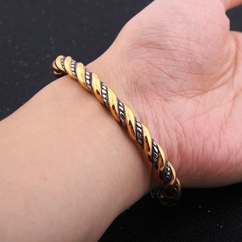 STAINLESS STEEL DUAL COLOR BEADED SPIRAL RAVEN HEAD TORC BRACELET