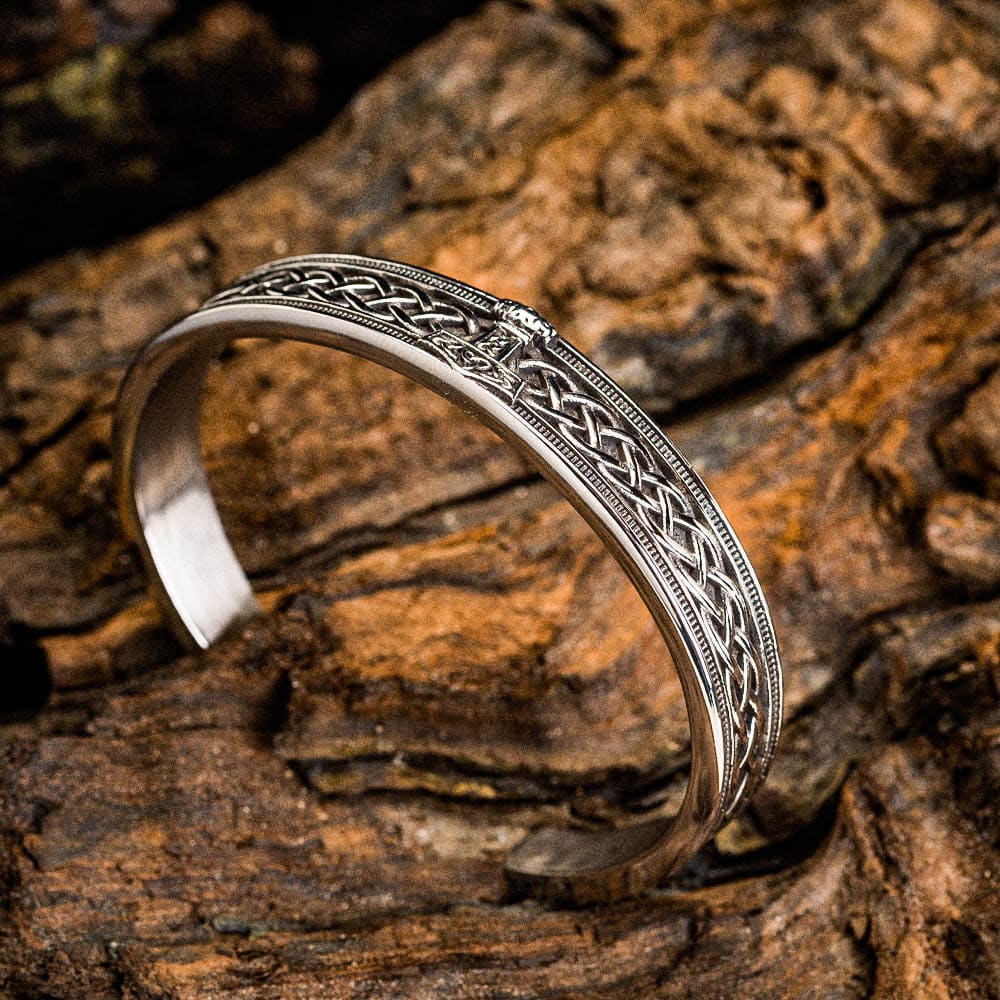 Celtic Style Trinity Knot Bracelet - Solvar - Fallers.com - Fallers Irish  Jewelry